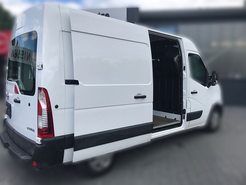 Nissan NV400 L2H2 35 FWD Pro